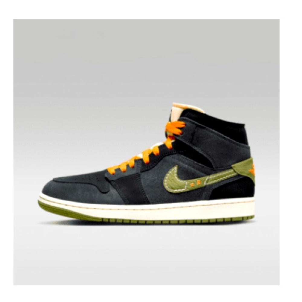 Jordan 1 Mid SE craft. New in box.